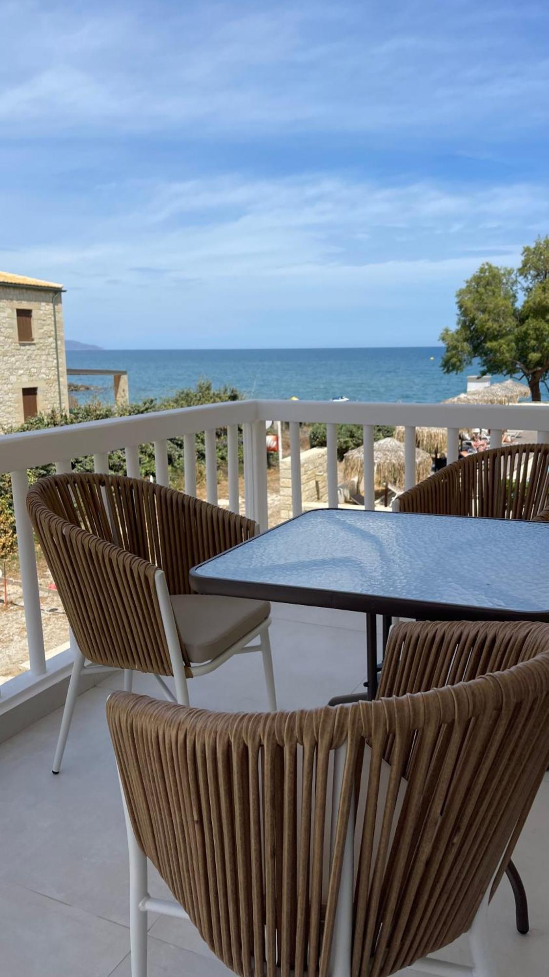 Alexia Beach Hotel Agia Marina Zewnętrze zdjęcie